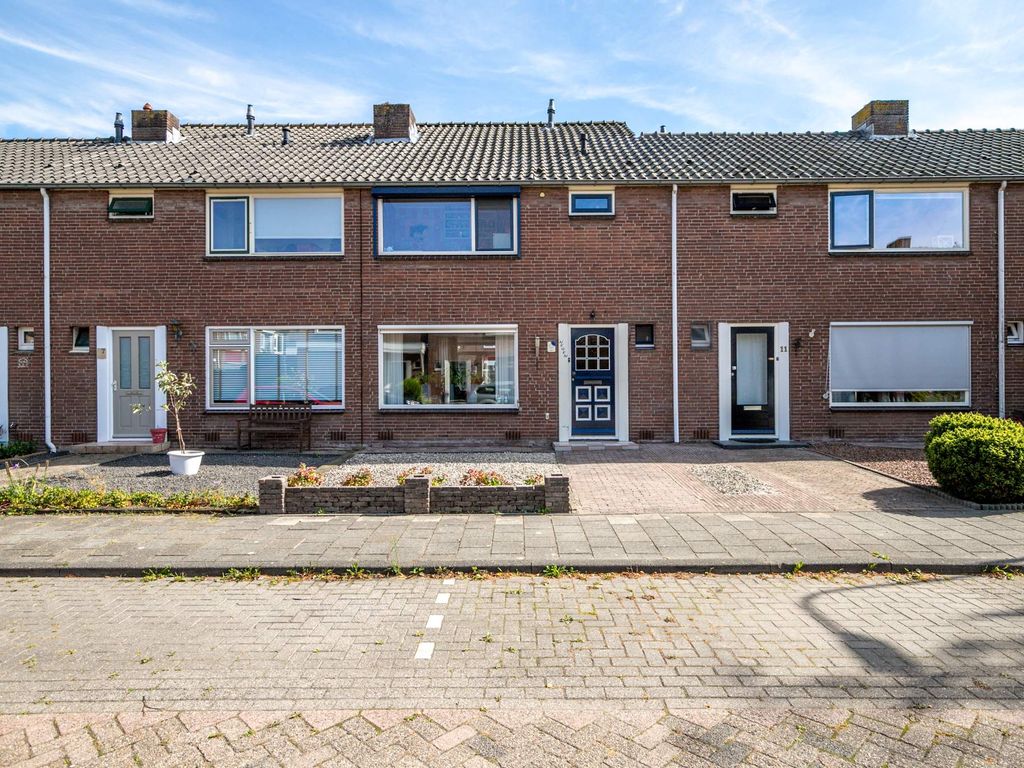 Willem de Zwijgerlaan 9, GIESSENBURG