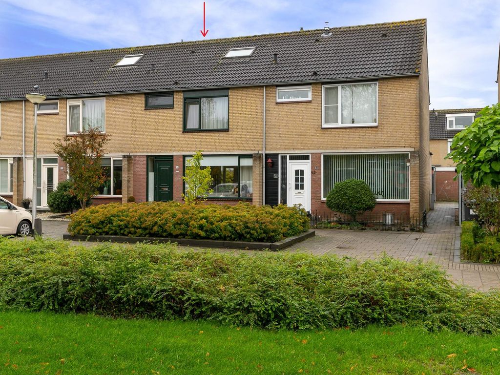 van Marlotstraat 64, GIESSENBURG