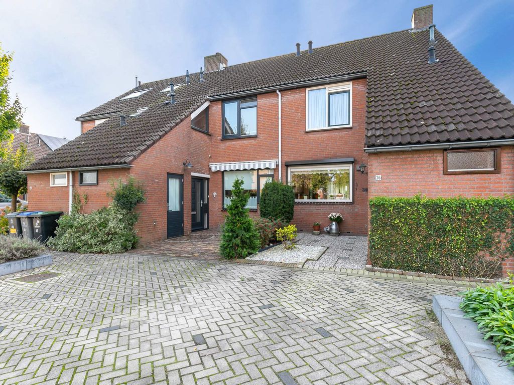 van Marlotstraat 36, GIESSENBURG