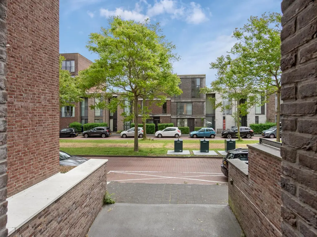 Weidevogellaan 128, 'S-GRAVENHAGE