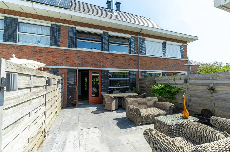 Hoofpolderstraat 25