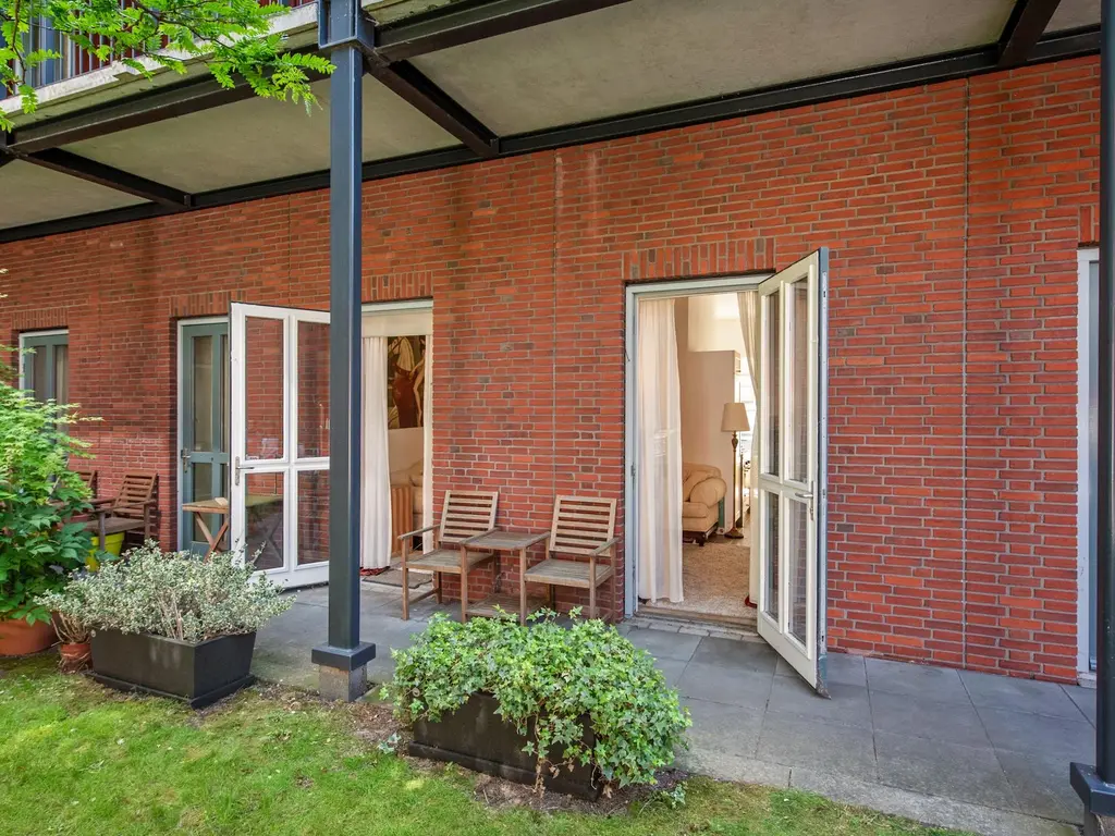 Schrabber 52, 'S-GRAVENHAGE