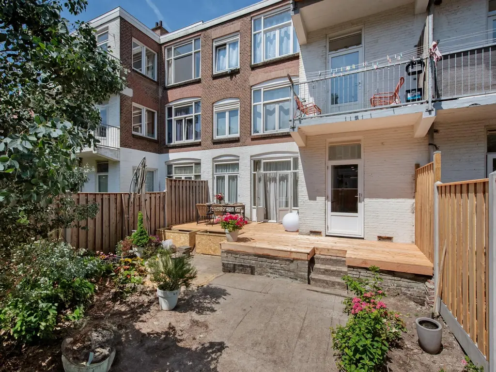 Lyonnetstraat 86, 'S-GRAVENHAGE