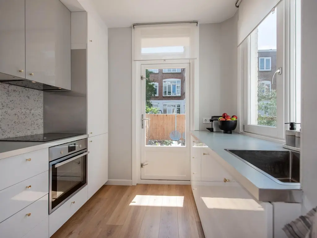 Lyonnetstraat 86, 'S-GRAVENHAGE