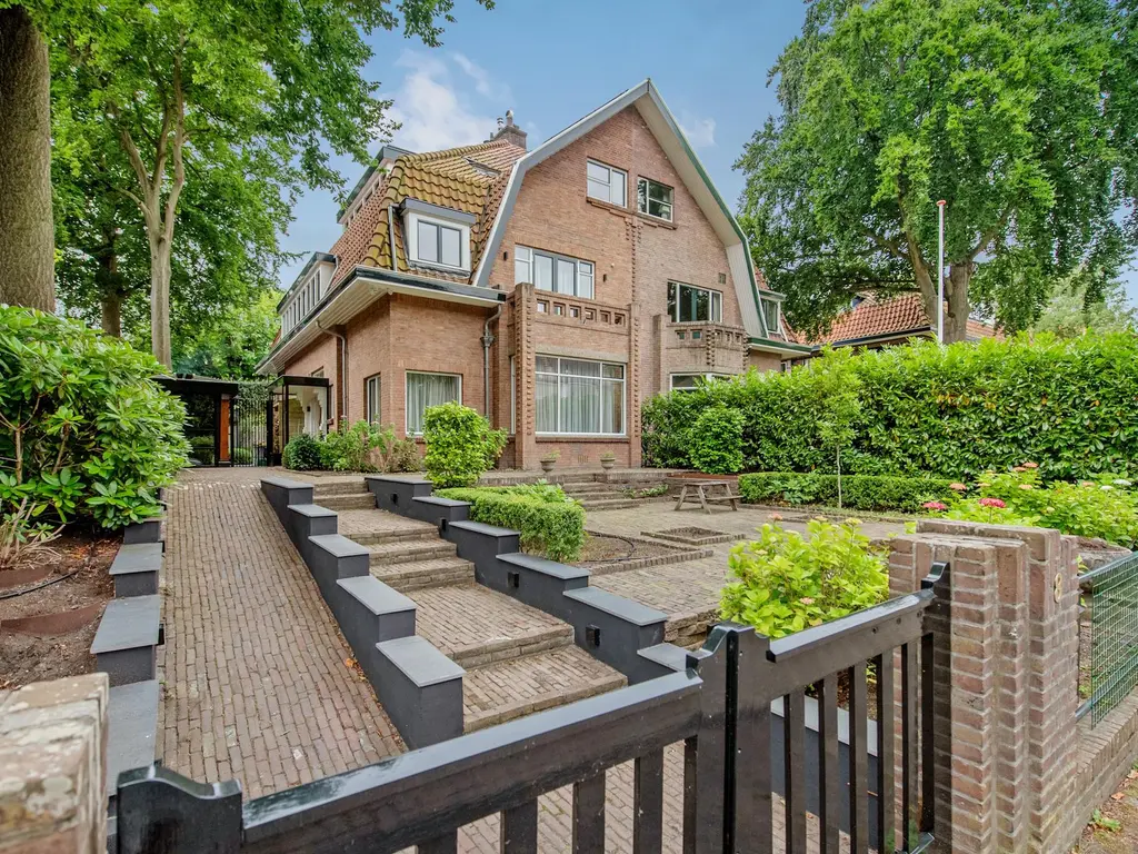 Van Bommellaan 8, WASSENAAR