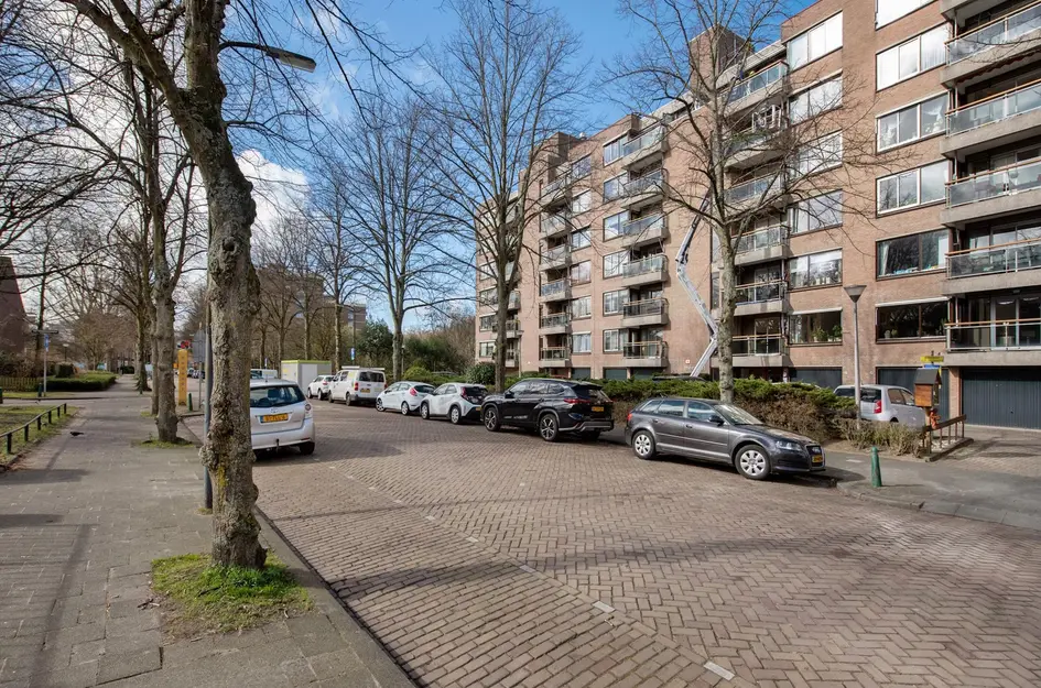 Dr H. Colijnlaan 4F013