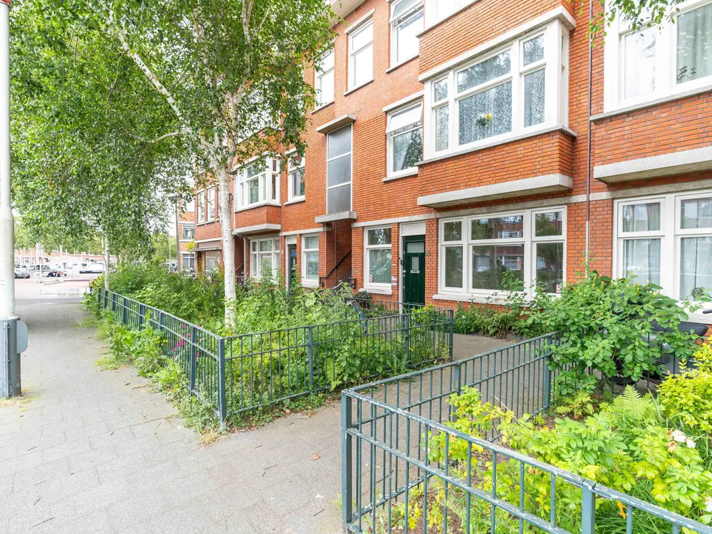 Hattemlaan 21, 'S-GRAVENHAGE