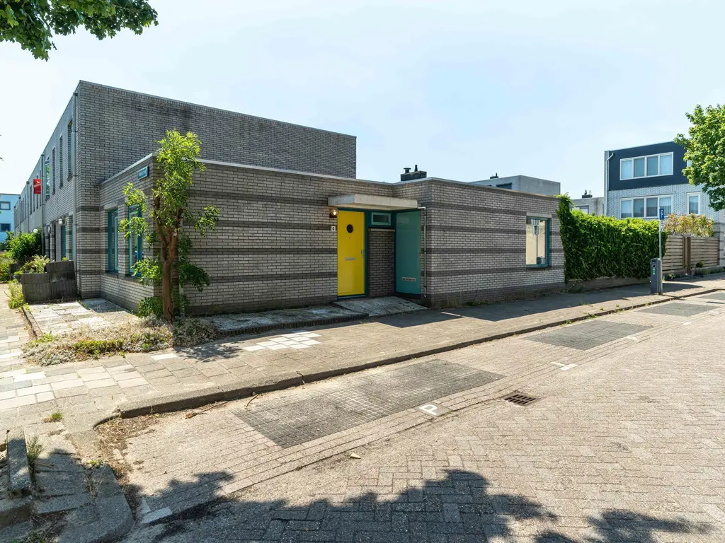 Oe Thantstraat 4, DELFT