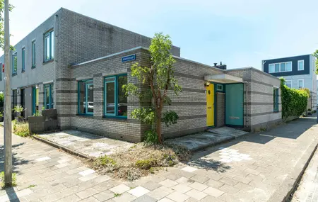 Oe Thantstraat 4, DELFT