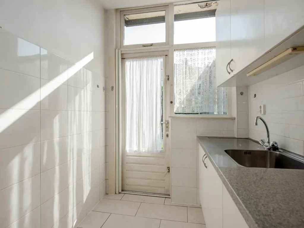 Monstersestraat 70, 'S-GRAVENHAGE