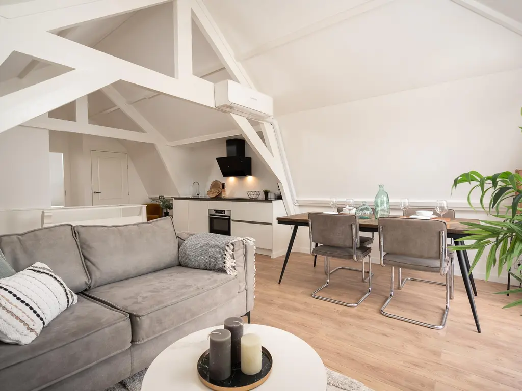 Emmastraat 14F, 'S-GRAVENHAGE