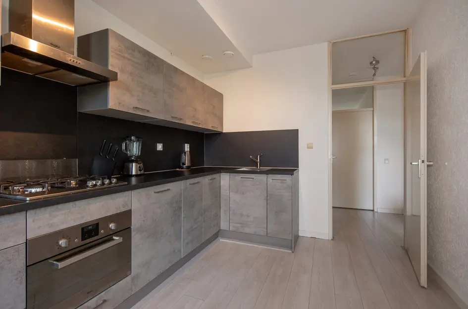 Van der Helststraat 121