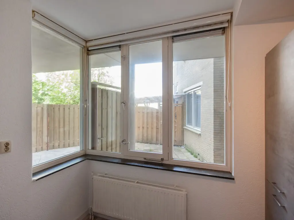 Van der Helststraat 121, 'S-GRAVENHAGE