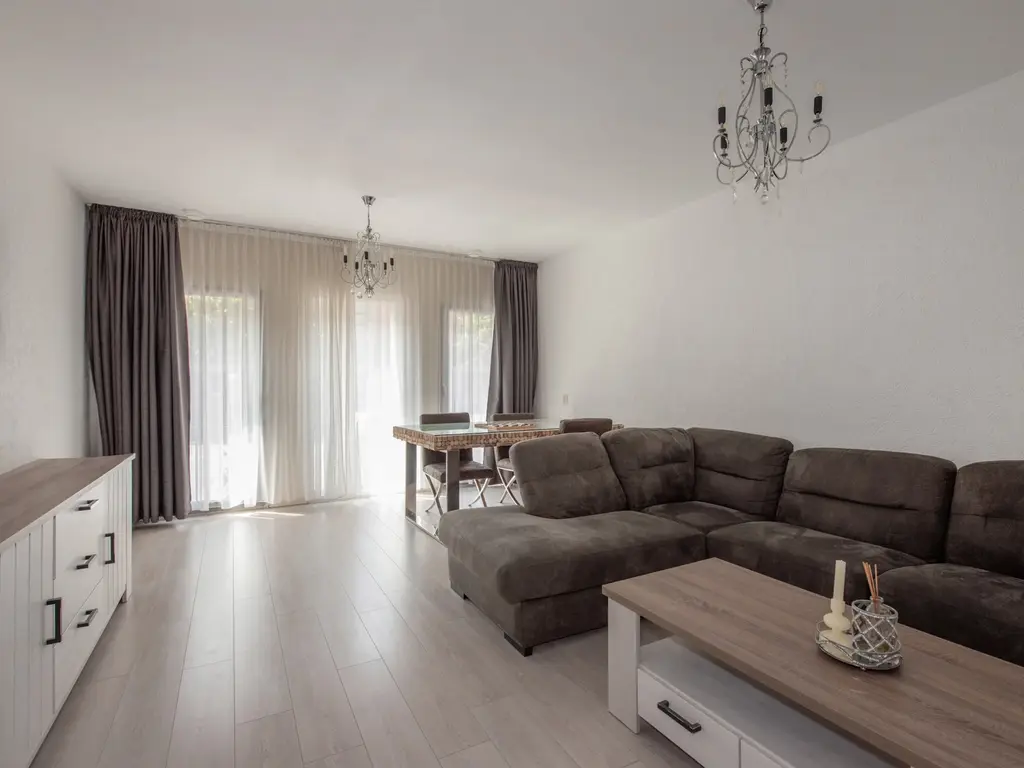 Van der Helststraat 121, 'S-GRAVENHAGE