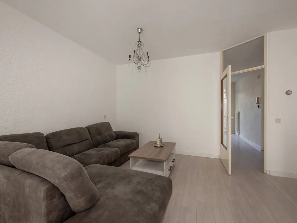 Van der Helststraat 121, 'S-GRAVENHAGE