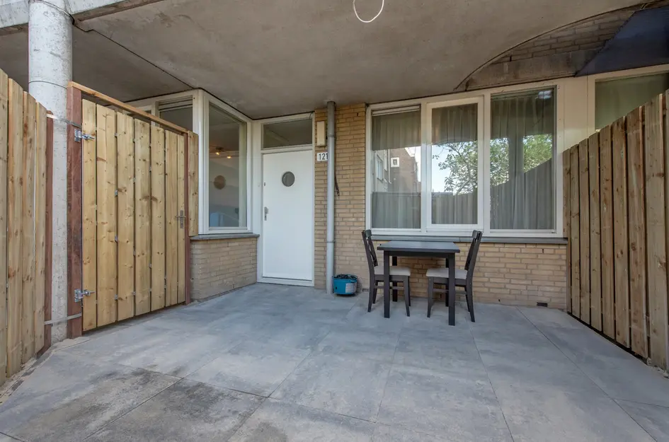 Van der Helststraat 121