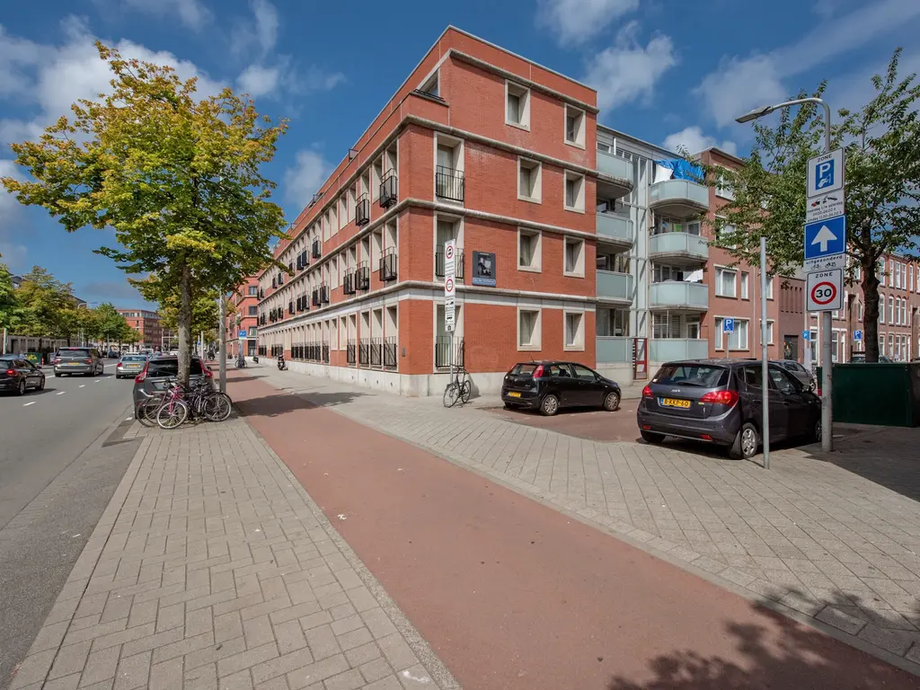 Van der Helststraat 121, 'S-GRAVENHAGE