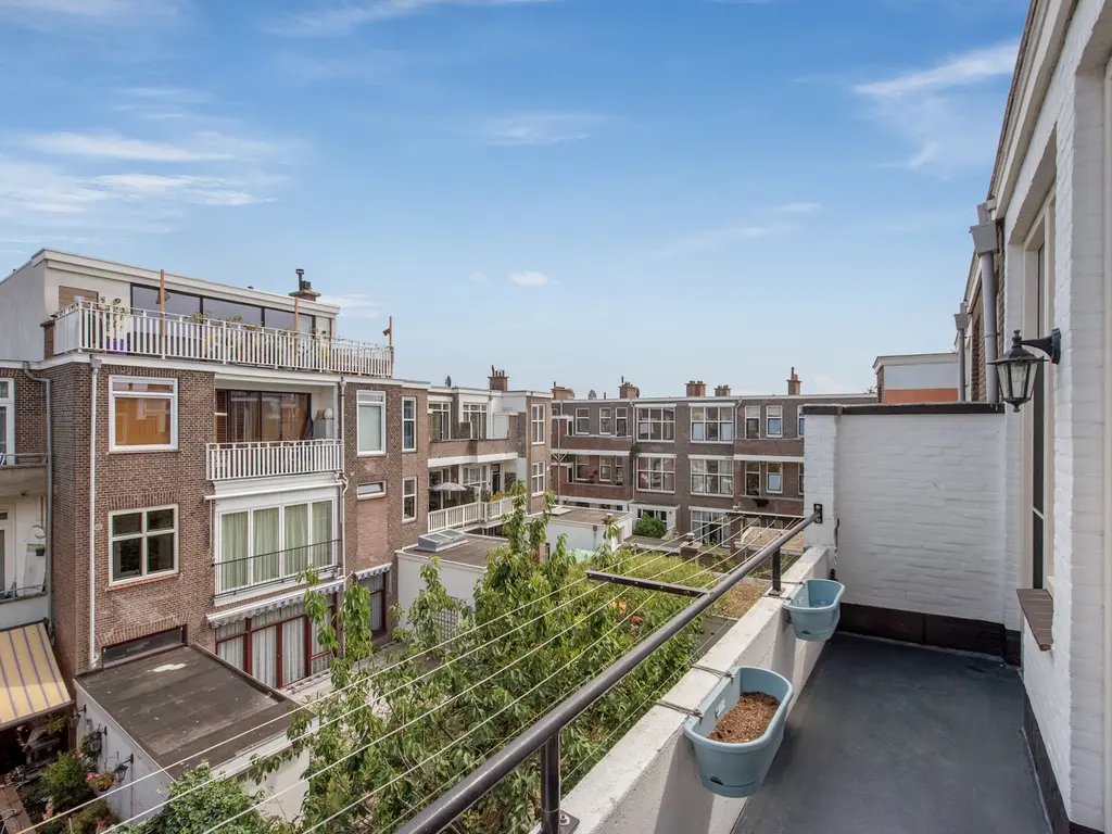 d'Aumeriestraat 8, 'S-GRAVENHAGE