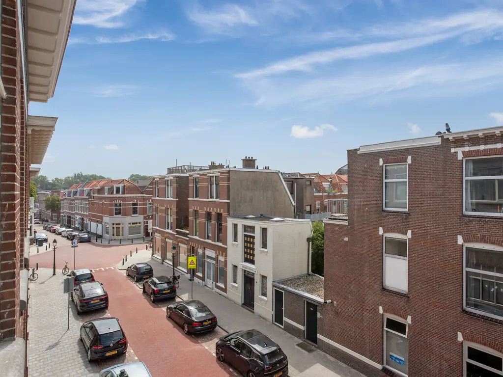 d'Aumeriestraat 8, 'S-GRAVENHAGE