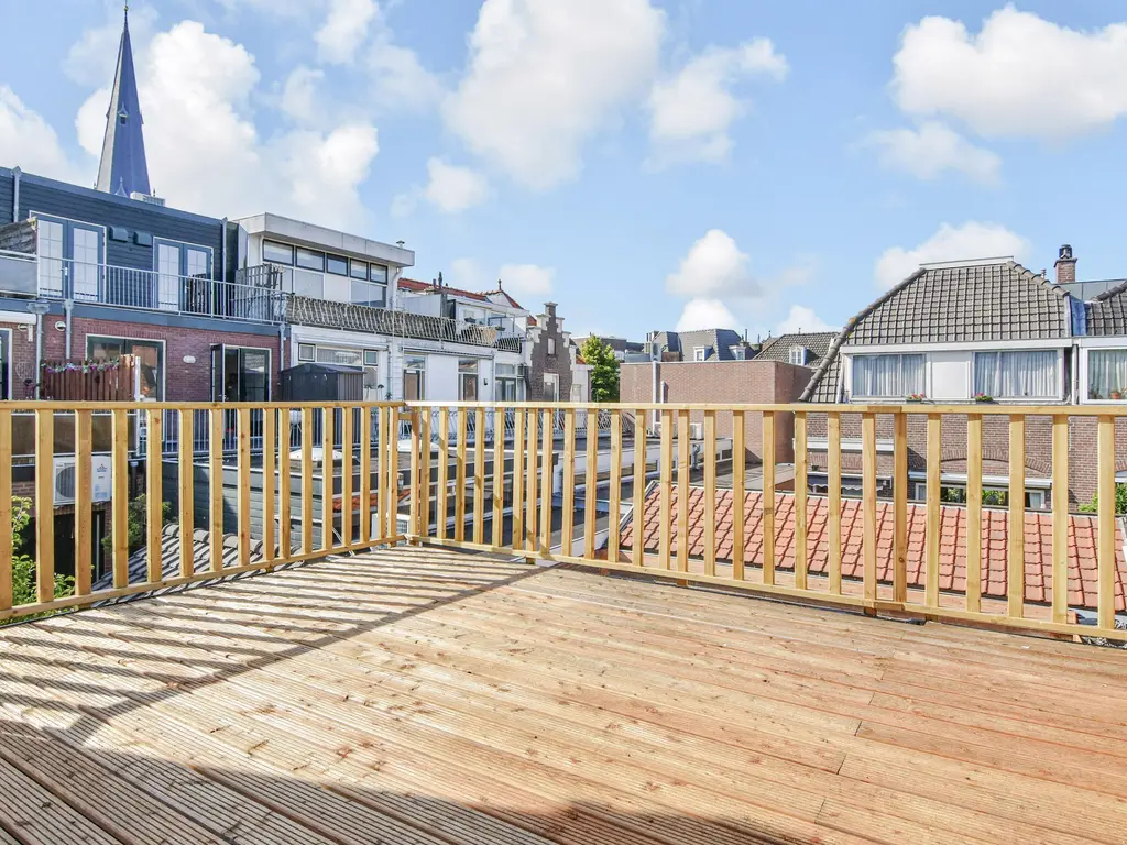 Oranjelust 2, VOORBURG