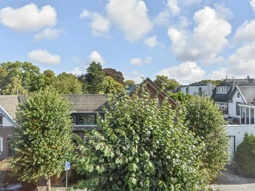 Oranjelust 2, VOORBURG