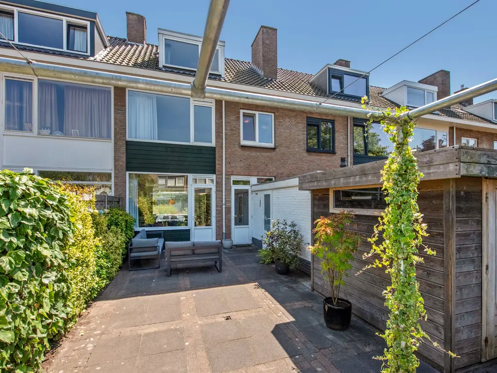 Dr Augustijnlaan 25, RIJSWIJK