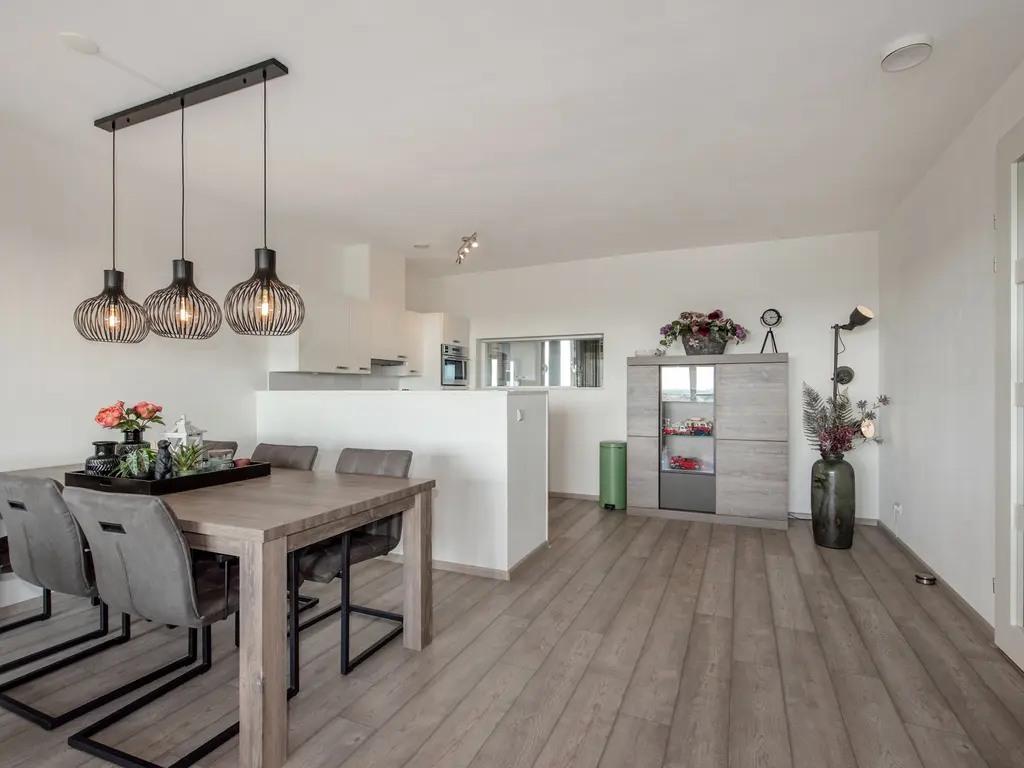 Klaroenstraat 327, RIJSWIJK