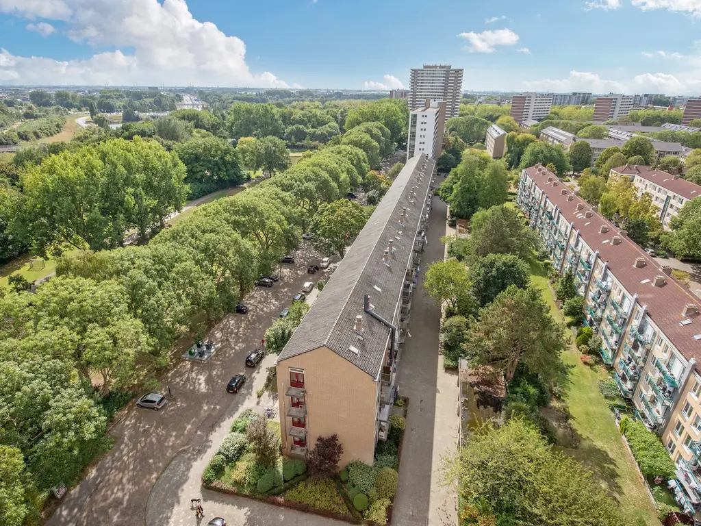 Klaroenstraat 327, RIJSWIJK