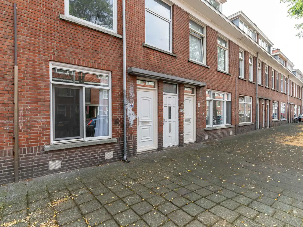Marktweg 90, 'S-GRAVENHAGE