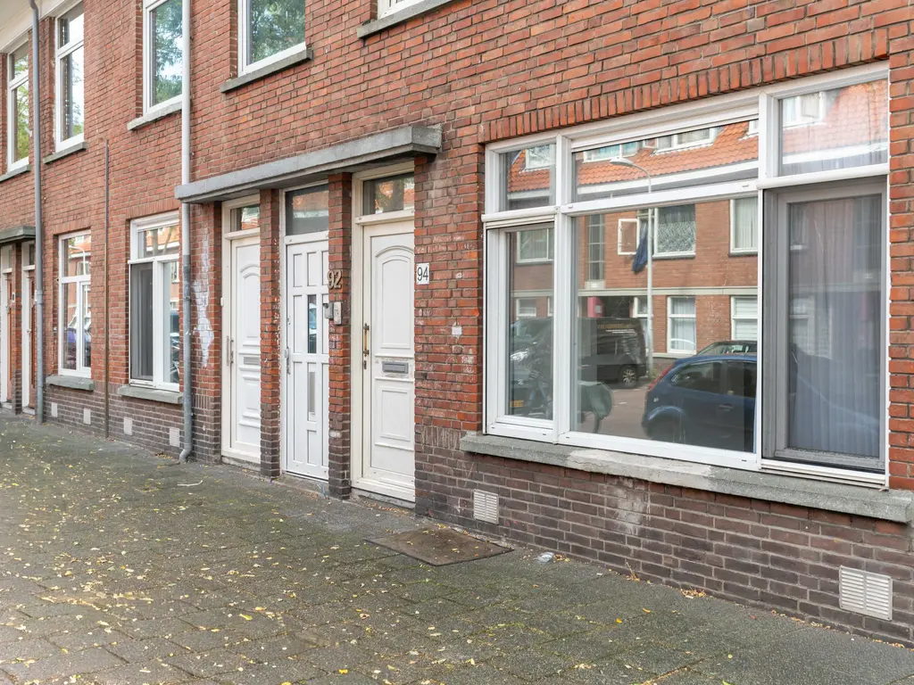Marktweg 90, 'S-GRAVENHAGE