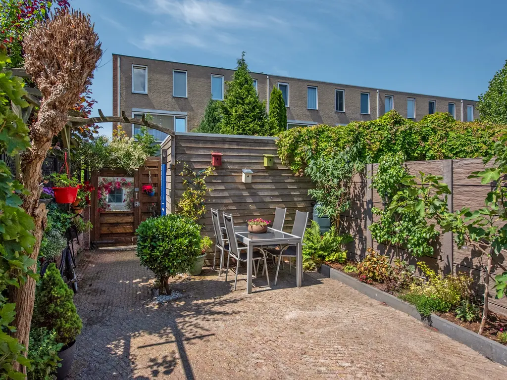 Warande 77, RIJSWIJK