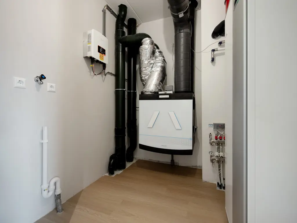 Nautawerf 10, LEIDSCHENDAM