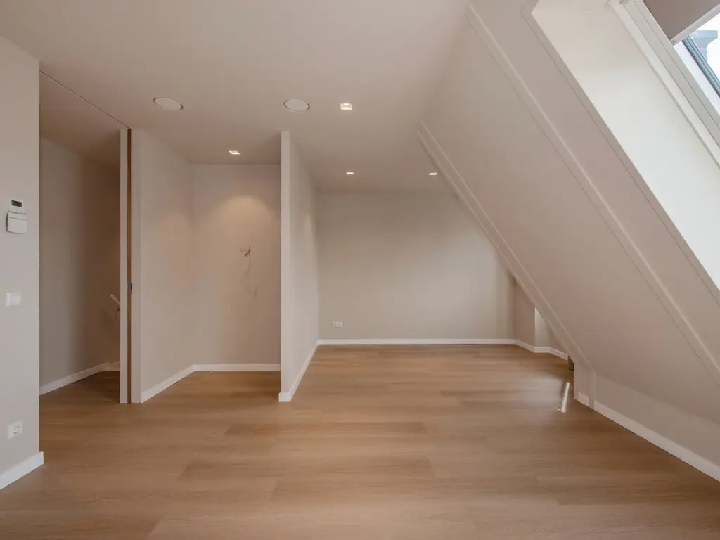 Nautawerf 10, LEIDSCHENDAM