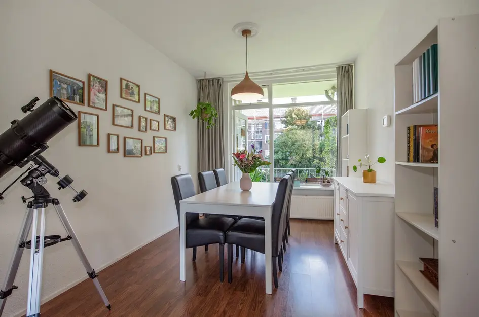 Dr N. Adrianistraat 19