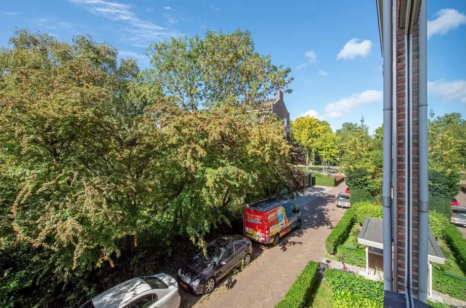 Dr N. Adrianistraat 19