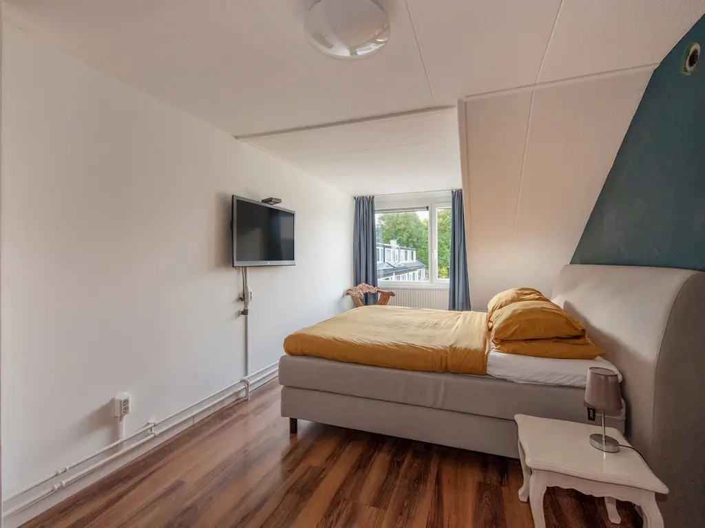 Steurendaal 24, 'S-GRAVENHAGE
