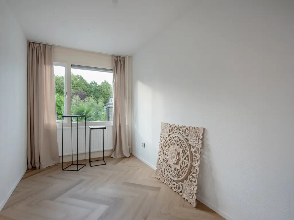 Steurendaal 24, 'S-GRAVENHAGE