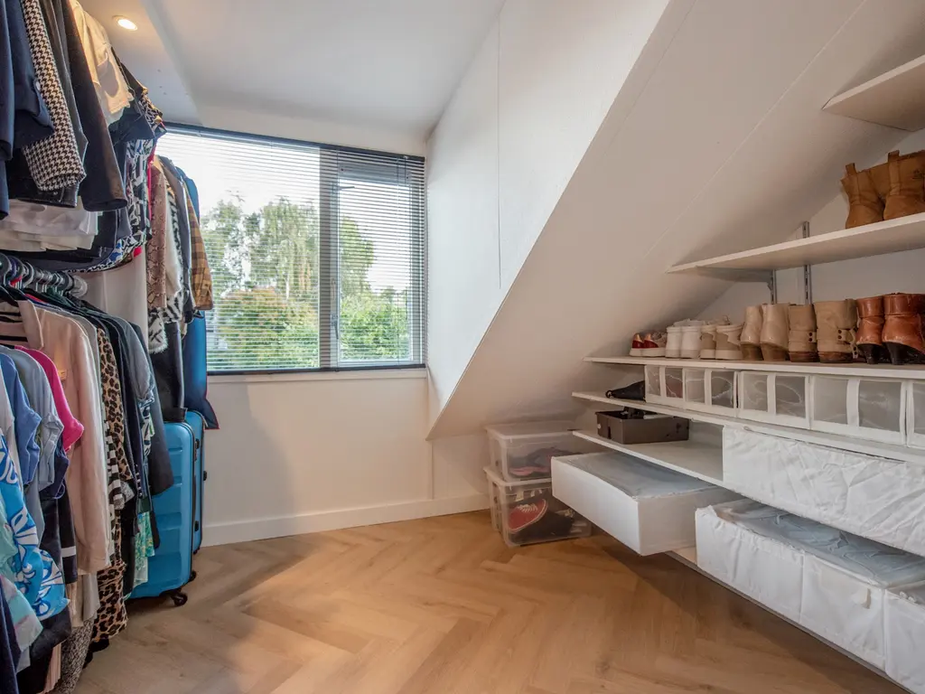 Steurendaal 24, 'S-GRAVENHAGE
