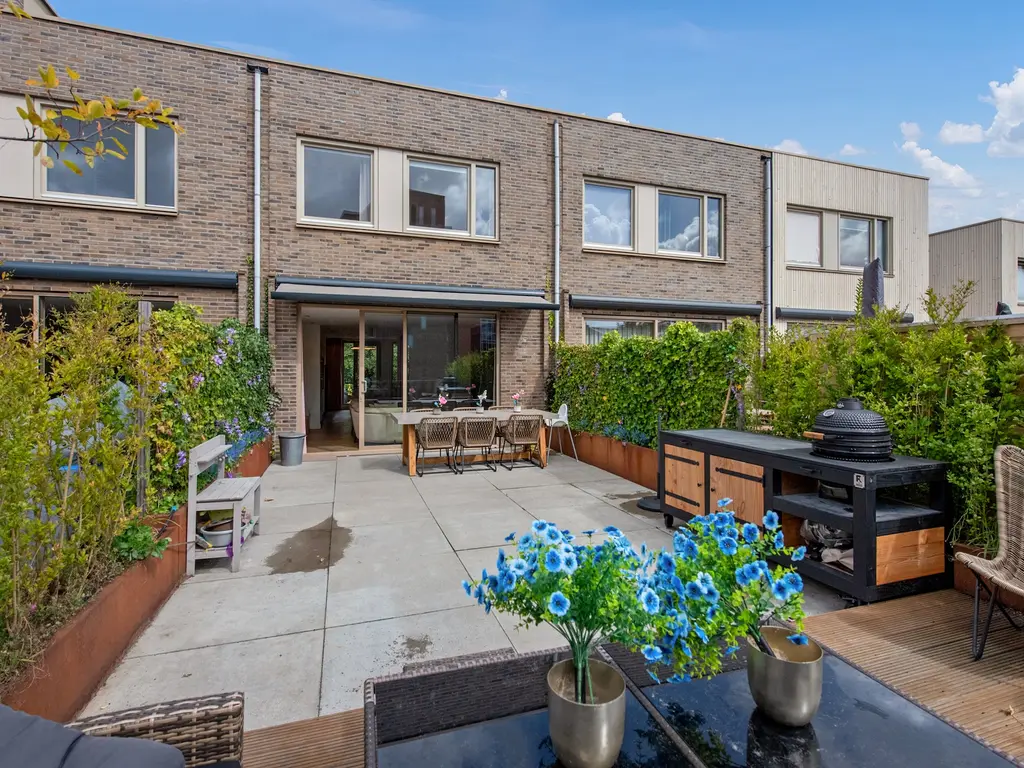Schoorlaan 60, LEIDSCHENDAM