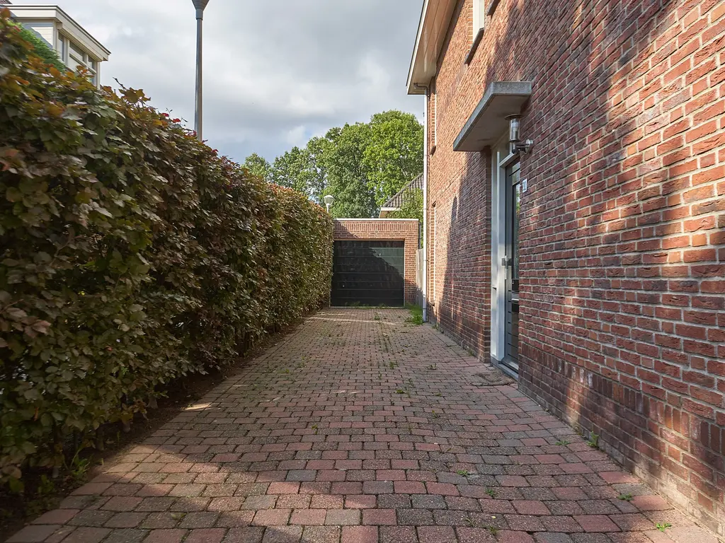 Guirlande 32, 'S-GRAVENHAGE