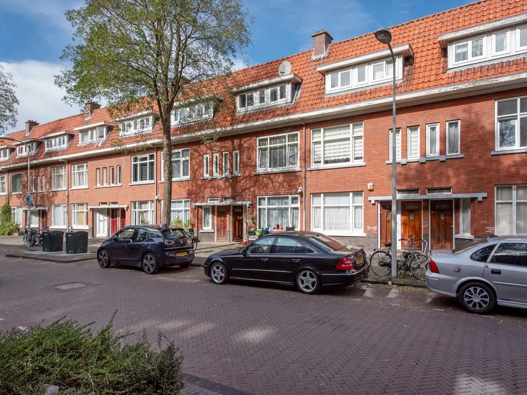 Marktweg 275, 'S-GRAVENHAGE