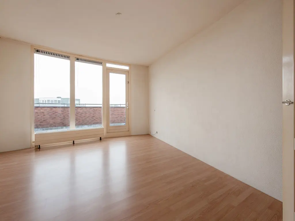 Praagsingel 127, 'S-GRAVENHAGE