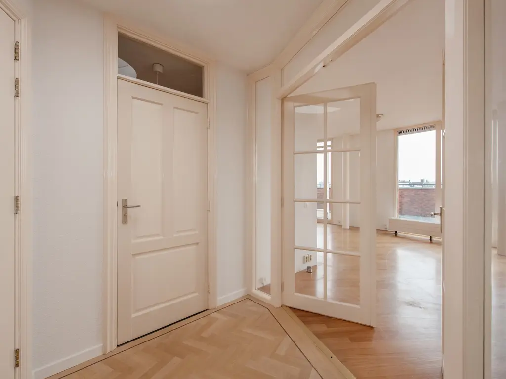 Praagsingel 127, 'S-GRAVENHAGE