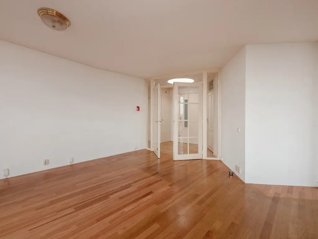 Praagsingel 127, 'S-GRAVENHAGE