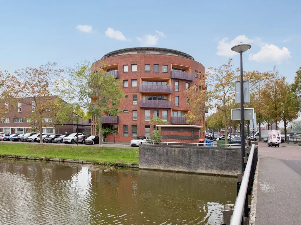 Praagsingel 127, 'S-GRAVENHAGE