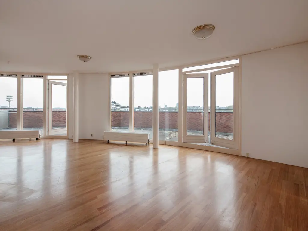 Praagsingel 127, 'S-GRAVENHAGE