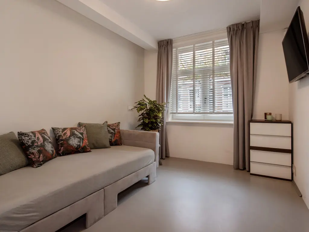Balistraat 100, 'S-GRAVENHAGE