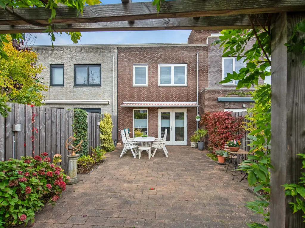 Meerkoetstraat 13, 'S-GRAVENHAGE