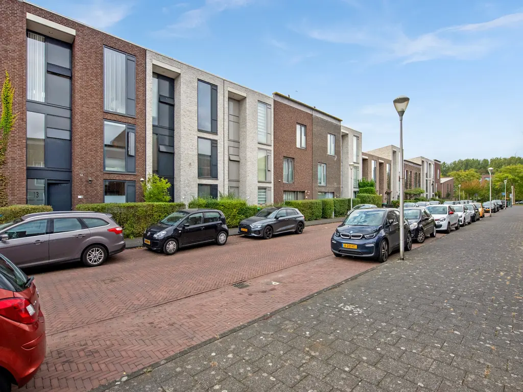 Meerkoetstraat 13, 'S-GRAVENHAGE