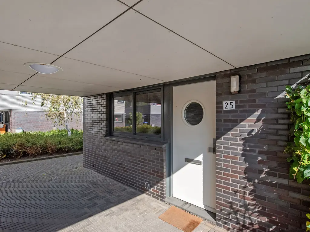 Mieogvaart 25, 'S-GRAVENHAGE